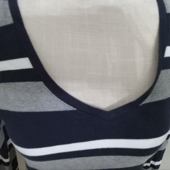 Medium Tommy Hilfiger Navy Blue Gray White Striped Longsleeve V Neck Top - Picture 2 of 4